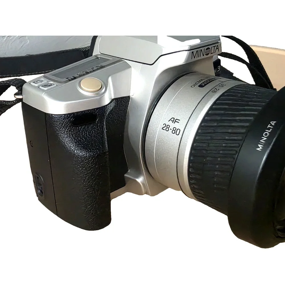 Minolta Maxxum‎ 3 SLR Film Camera 55mm 28.80 AF 0.4m/1.3ft Standard Prime Lens